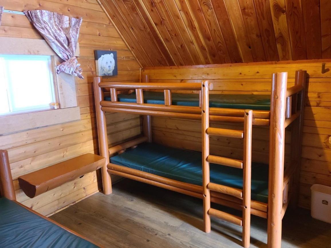 Revelstoke Rv & Cabin Resort Exterior foto